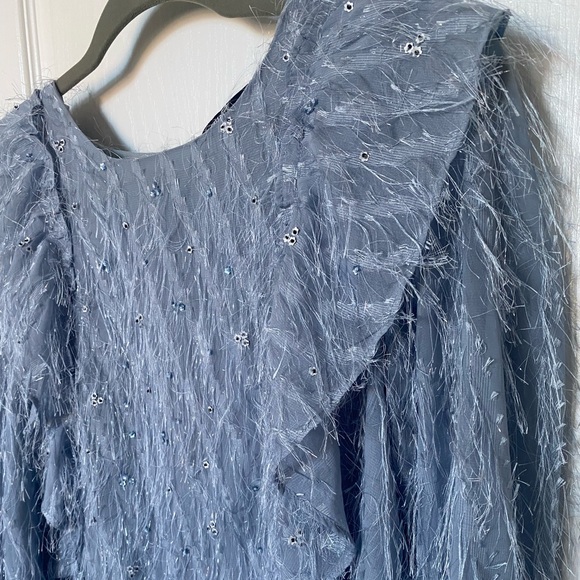 Blue textured blouse with button back detailing - Picture 3 of 7